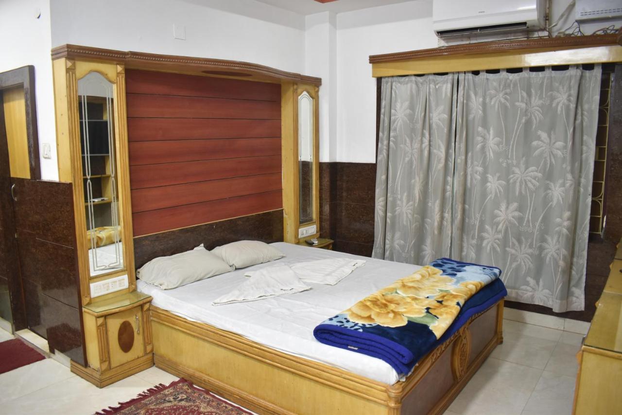 Hotel Suraj Balasore Exteriér fotografie